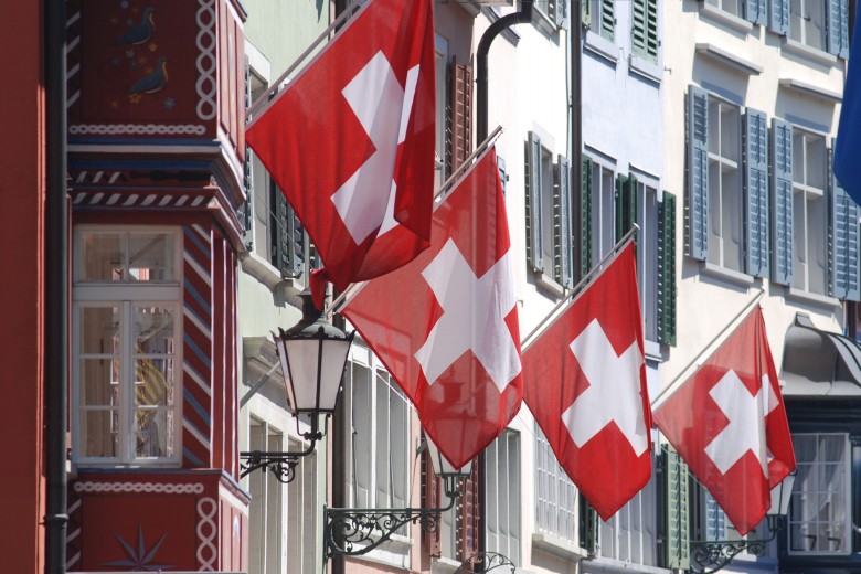 La rappresentazione degli stranieri in Canton Ticino e in Svizzera